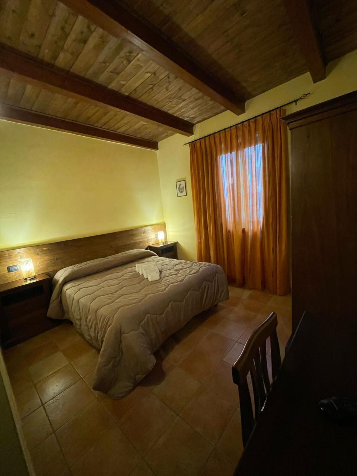 La Locanda Del Poeta Acri Exterior photo